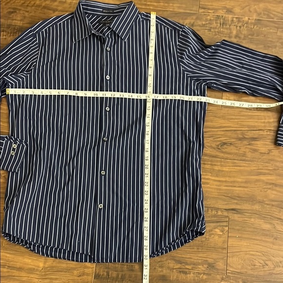 2 Banana Republic Blue and White Casual Button Down Shirt and Navy Shirt - Picture 10 of 15